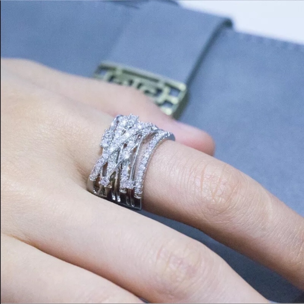 Women’s Luxury 925 Sterling Silver Diamond Ring - Picture 5 of 7